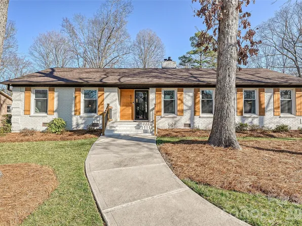 6011 Donegal Dr, Charlotte, NC 28212