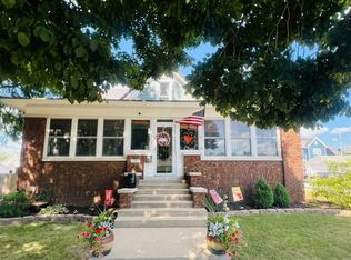 1021 S State St, Beardstown, IL 62618