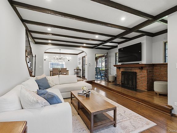 5th image of 15 Kingsbury Road
