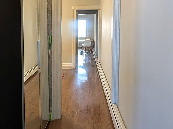 3rd image of 405 61st St APT 9