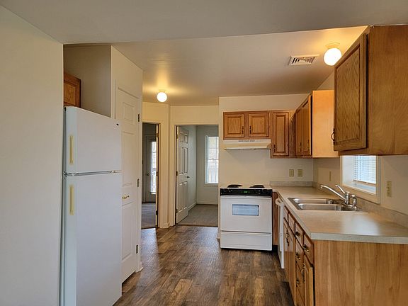 4th image of 183 Tom Ave APT H