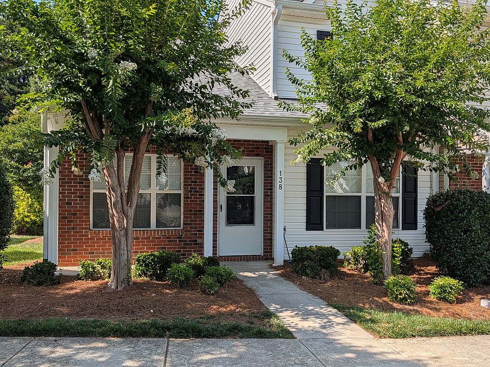 1st image of 138 Bridford Downs Dr