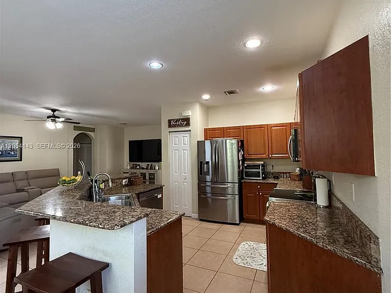 11628 SW 235th St — Photo 9