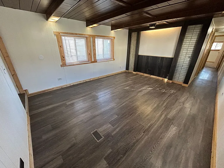 300 Linda Lee St — Photo 11