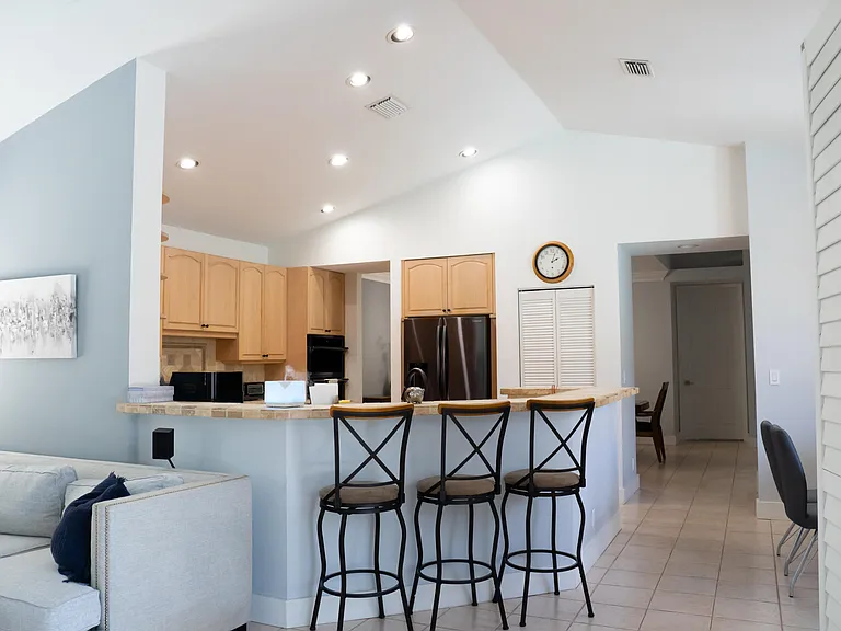 20710 NW 29th Ave — Photo 18