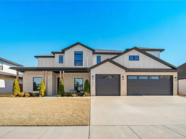 4303 S 87th St, Bentonville, AR 72713