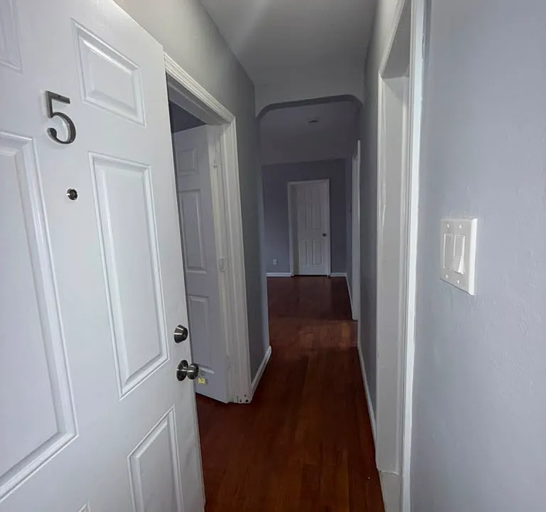 544 Grove St #5