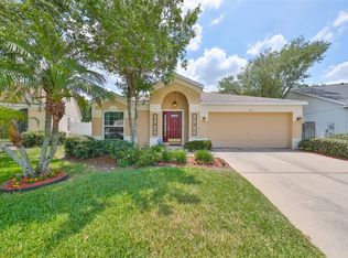 909 Summer Breeze Dr, Brandon, FL 33511