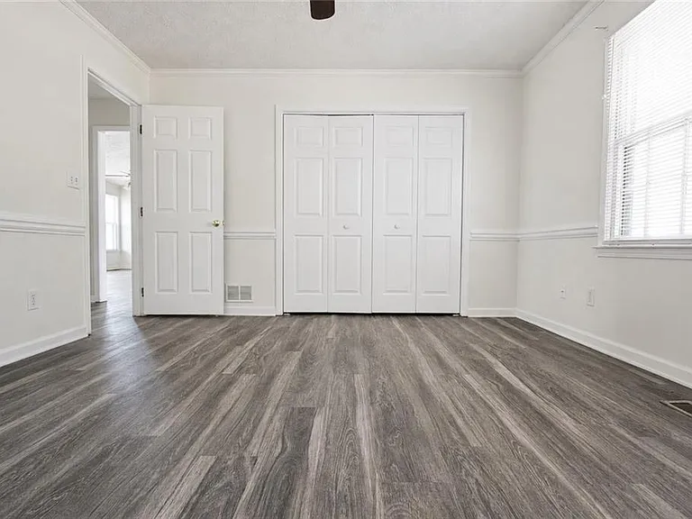 818 Springlake Rd — Photo 17