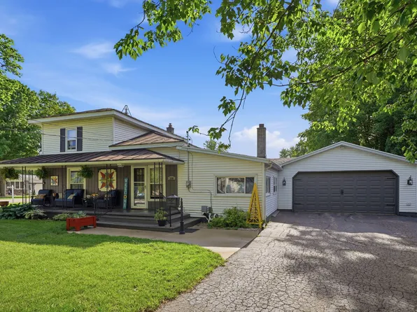 338 Park St, Wayland, MI 49348
