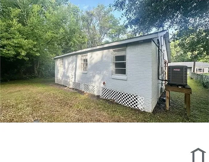 3 bed, 1008 sqft, $1,100 — Photo 3