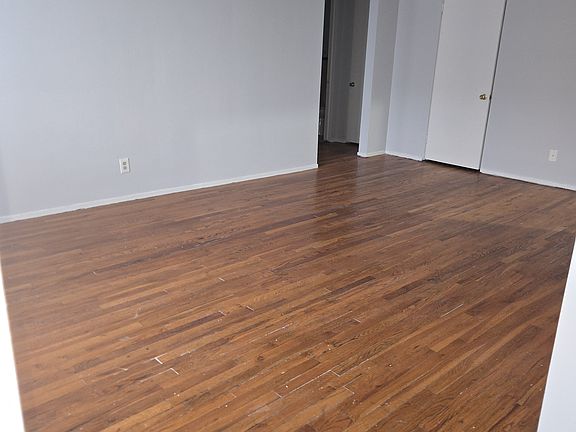 4th image of 10 S West St APT 2E