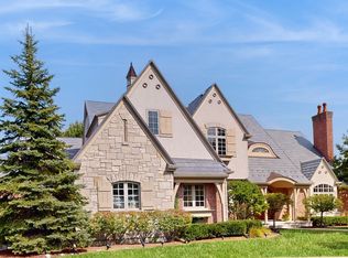 21 S Suffolk Ln, Lake Forest, IL 60045