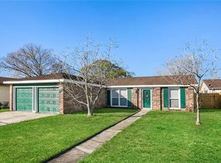 2728 S Birchfield Dr, Harvey, LA 70058
