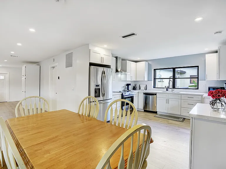 14608 Country Side Ln — Photo 9