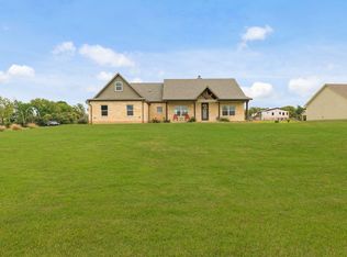 928 Azalea Dr, Franklin, TX 77856