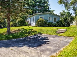 12 Birch Ln, Bloomingburg, NY 12721