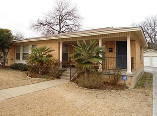2824 Ryan Place Dr, Fort Worth, TX 76110