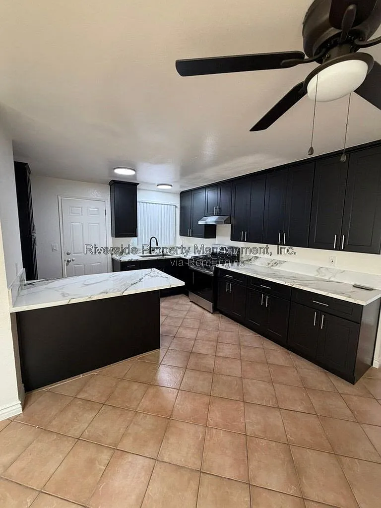 4 bed, 2.0 bath, 1359 sqft, $3,700 — Photo 4