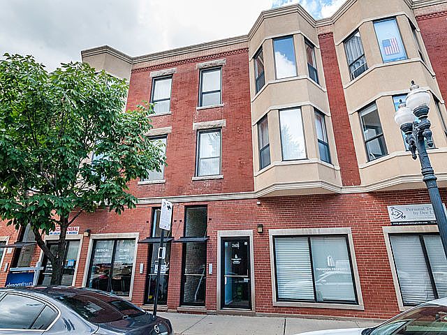 1st image of 2405 S Oakley Ave #304