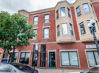 2405 S Oakley Ave #304, Chicago, IL 60608