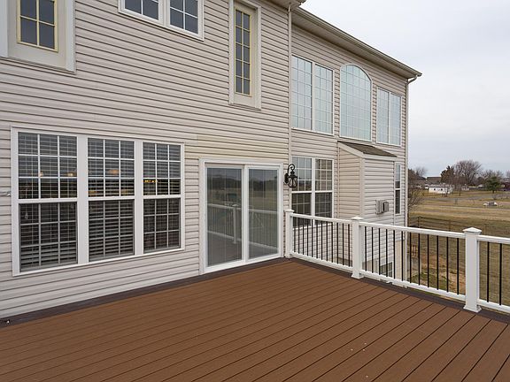 Trex deck w/ lighting