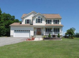 964 W Campus Ave, Hollsopple, PA 15935