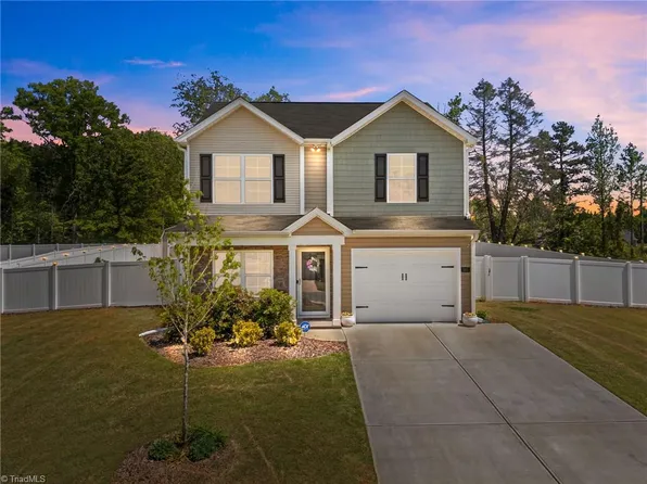 385 Olivia Ct, Lexington, NC 27292