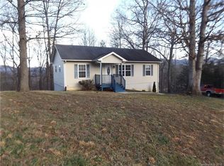 1019 Mountain Dr, Candler, NC 28715