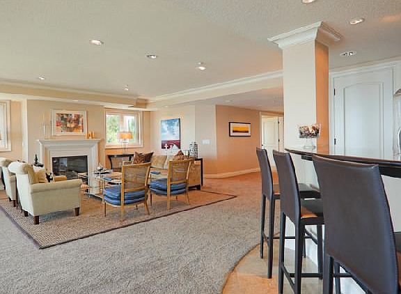 5th image of 5927 SE Columbia Way Unit 101