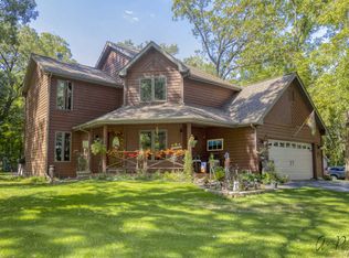 419 N River Rd, McHenry, IL 60051