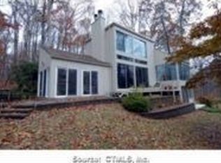 57-1 Saunders Hollow Rd, Old Lyme, CT 06371