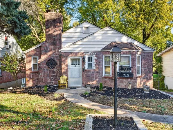 715 E Jackson Rd, Saint Louis, MO 63119