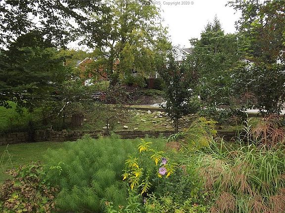 5th image of 1715 Dudley Dr