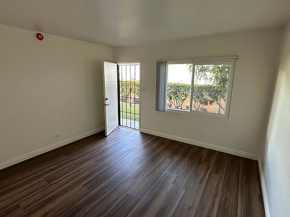 4th image of 625 Elm Ave APT 8