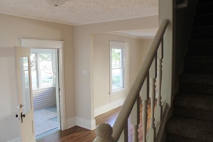 1st image of 77 E 21st St