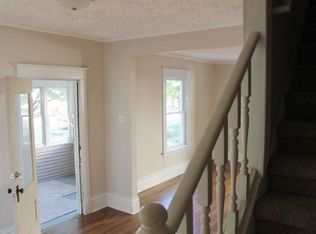 77 E 21st St, Holland, MI 49423