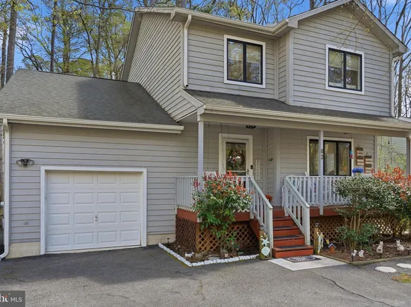 82 Sandyhook Rd, Berlin, MD 21811