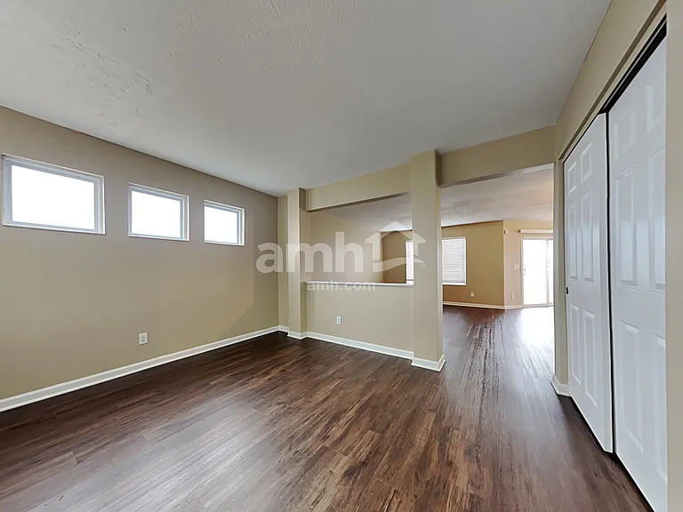 6580 Riverview Ave — Photo 8