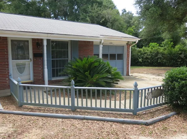 428 Edge Ave, Valparaiso, FL 32580