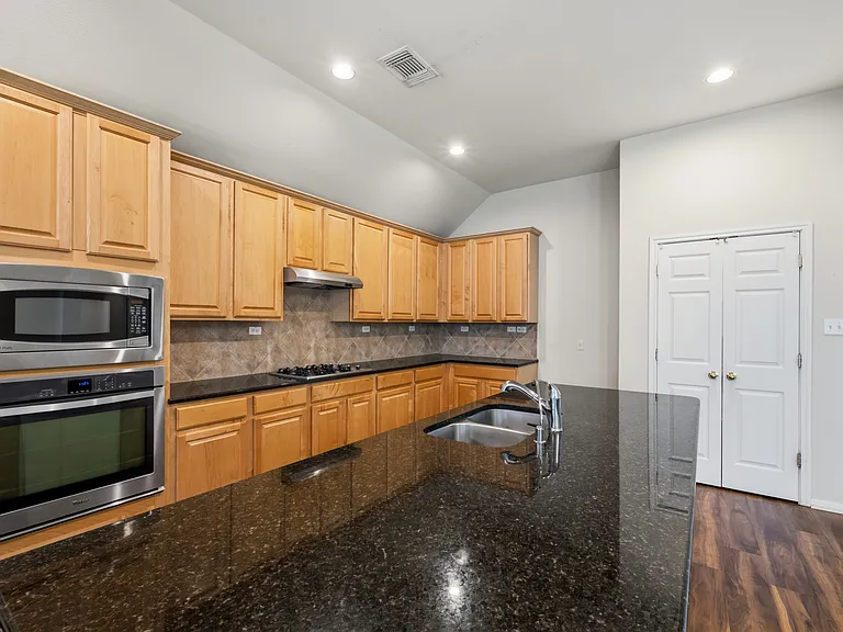 3013 Covington Pl — Photo 11