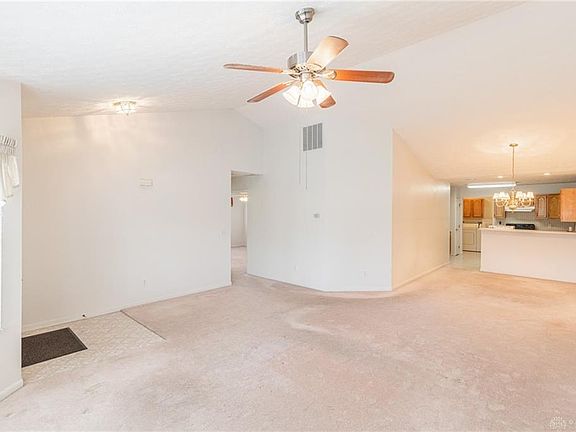 2nd image of 4091 Twin Lakes Cir