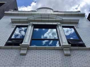 2943 N Milwaukee Ave, Chicago, IL 60618