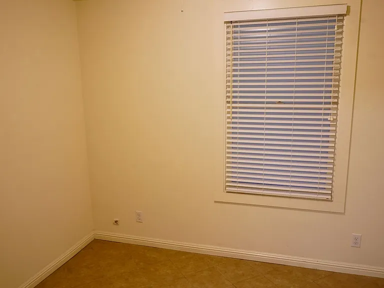 3231 Encinal Ave — Photo 15