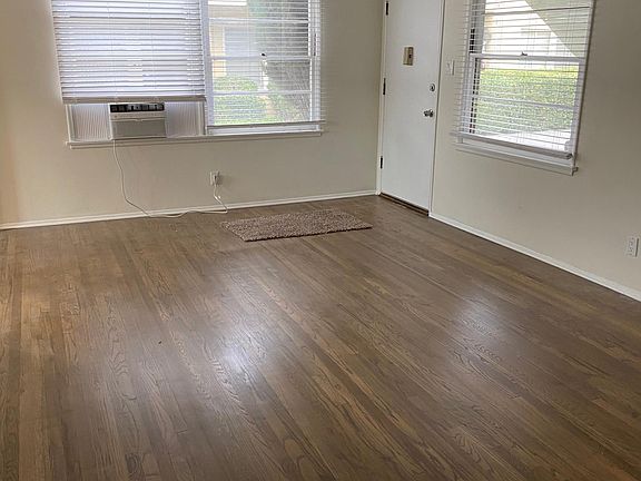 2nd image of 14115 Gilmore St #1