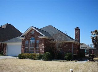 2255 S Bourque Ct, Nederland, TX 77627