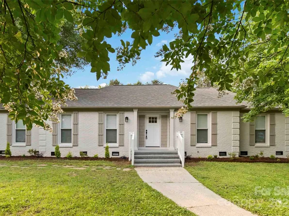 3801 Rea Rd, Charlotte, NC 28226