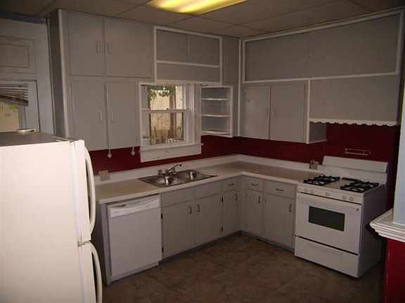 2nd image of 46-48 W Blake Ave