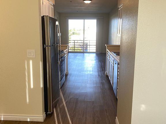 3rd image of 290 Landis Ave