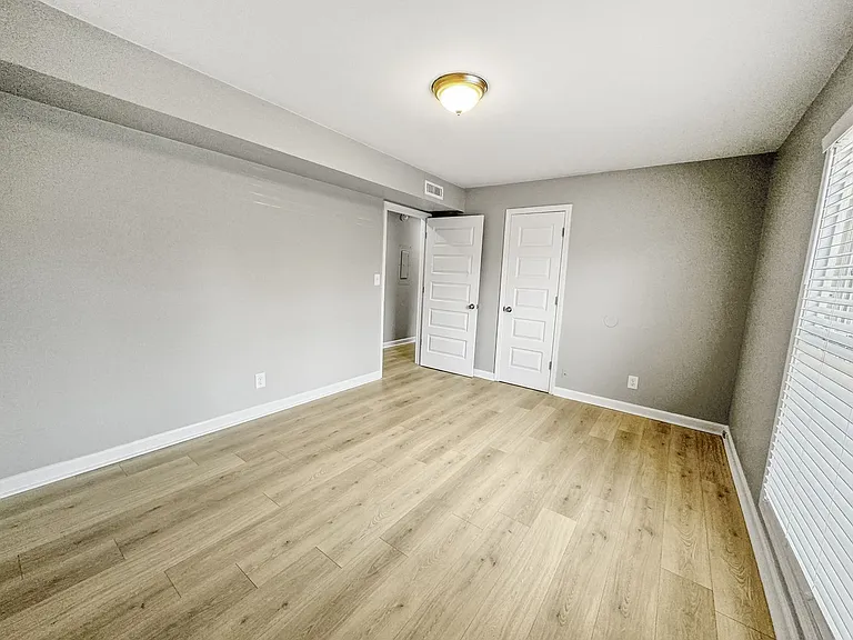 Experience comfortable and stylish living at Westridge Village Apartments — Photo 19